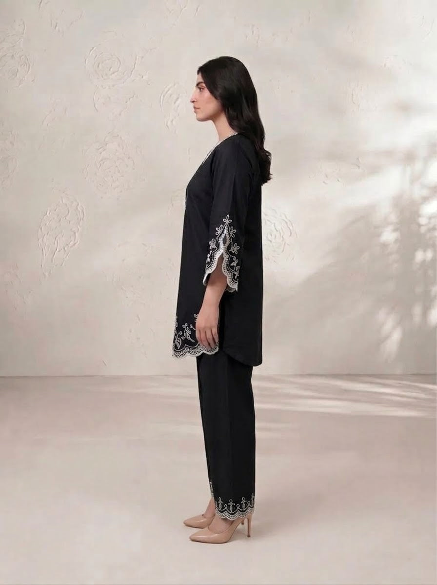 Elegant black 2-Piece Embroidered Suit