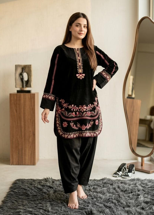 Lavish Black  2 pc
